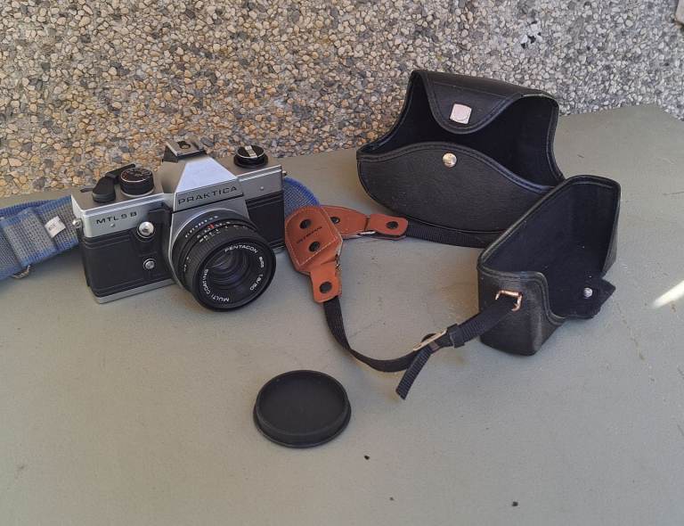 Praktica MTL 5B 35mm SLR camera
