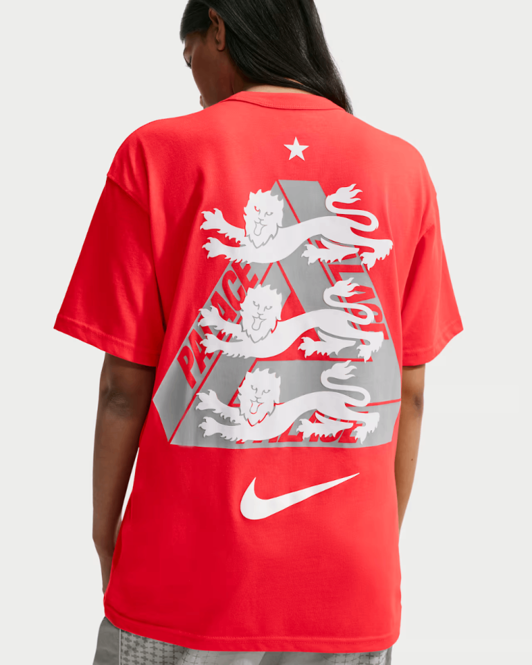 Nike x Palace Football Graphic T-Shirt – Red, NEW