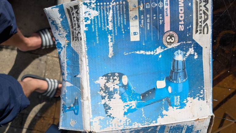 Cordless drill driver