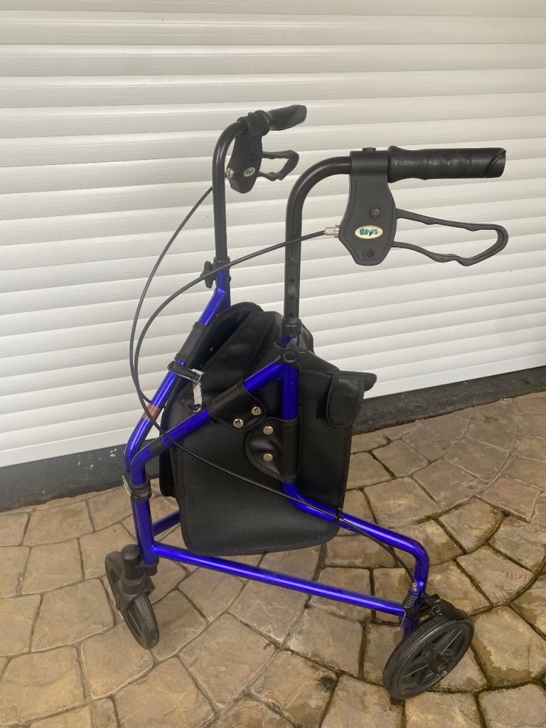 Days Lightweight Tri-Wheel Walker