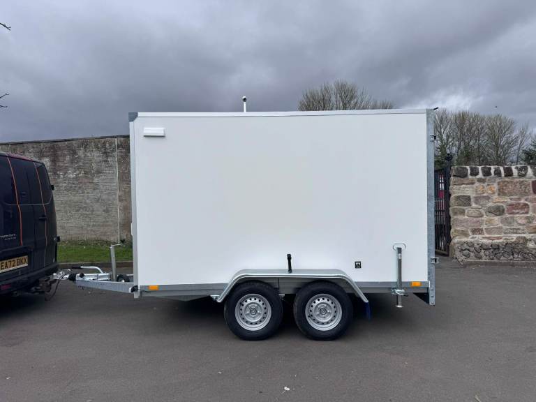 BRAND NEW 3M x 1.8M x 1.8M BOX TRAILER WITH BARN DOORS 2700KG