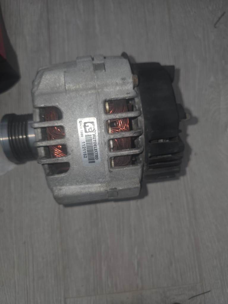 Vauxhall vivaro alternator