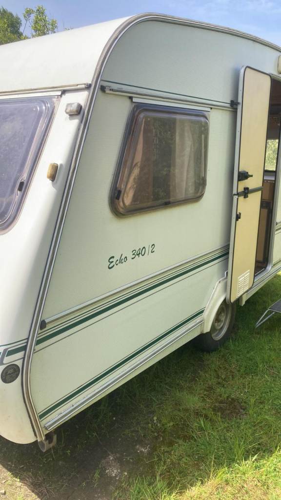 elldiss cyclone xl 5 birth caravan