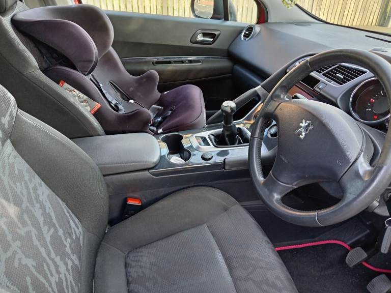 Peugeot, 3008, Hatchback, 2010, Manual, 1598 (cc), 5 doors