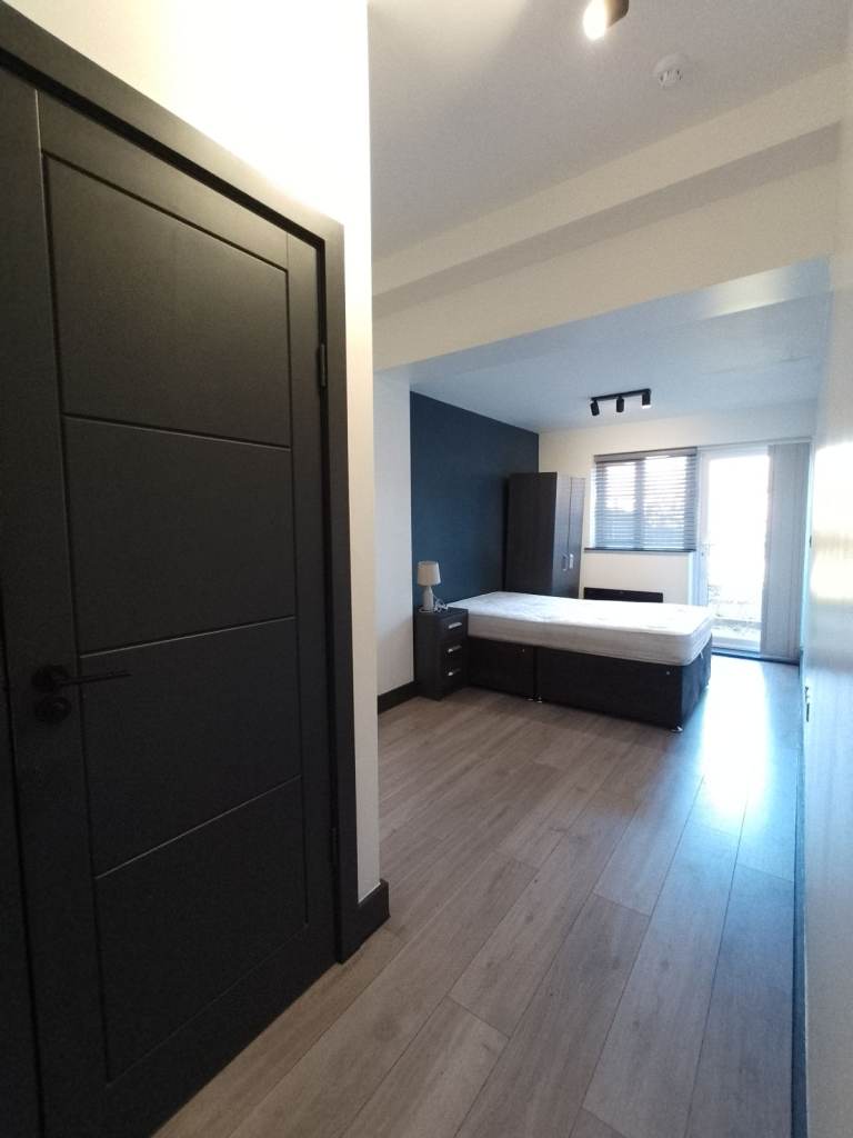 PRIVATE HMO STUDIO AVAILABLE NOW – SE6 2DY | BROMLEY / CATFORD AREA | DSS WELCOME | 35+