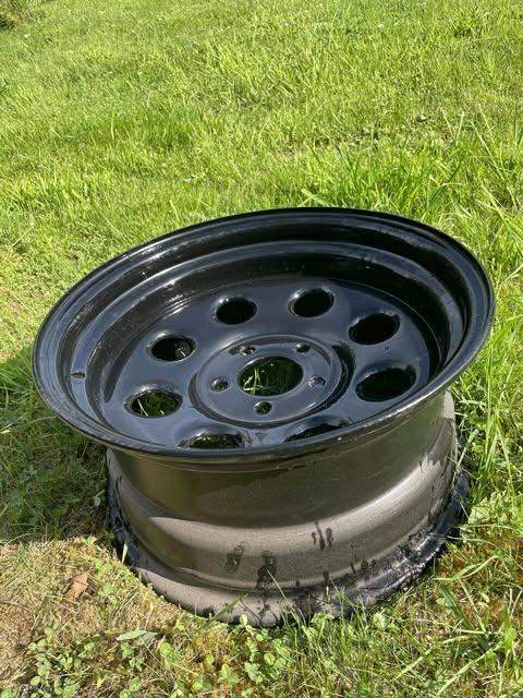 set of black steel wheels 16" 114.3 x 5 jeep cherokee