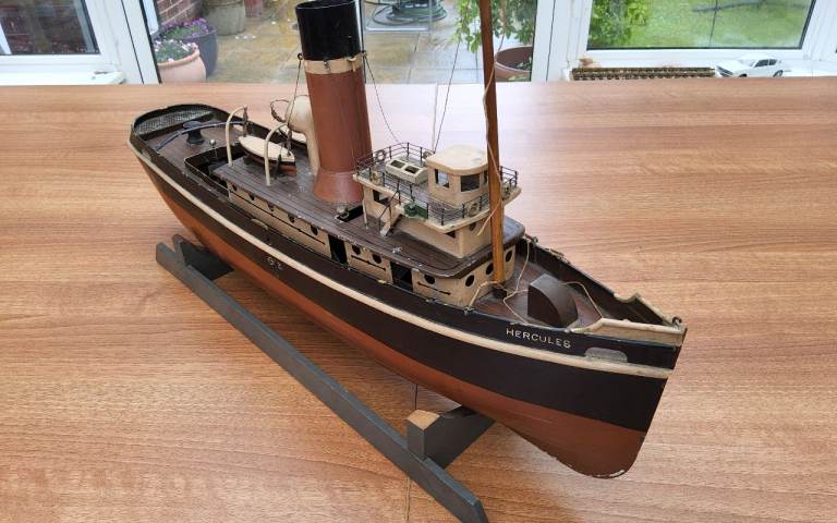Vintage model boat Bassett Lowke 