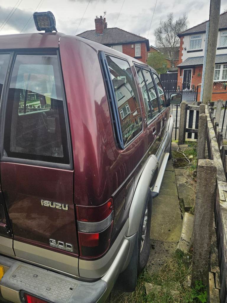 Isuzu trooper 3.0 