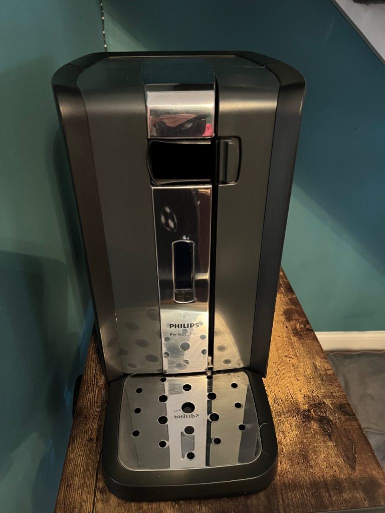 Philips Perfect Draft Beer Dispenser Machine