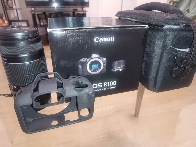 Canon EOS R100 Camera Kit with EF-S 55-250mm Lens & Accessories