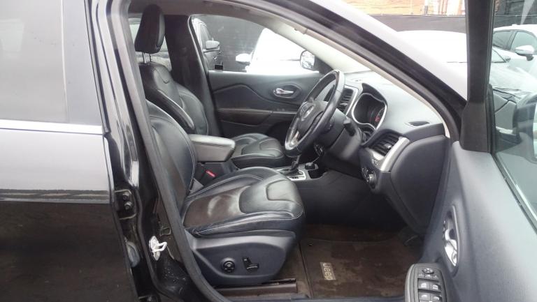 JEEP CHEROKEE 2.0 Cherokee 2.0 170hp Limited 4wd 9spd Auto Black Auto Diesel 201