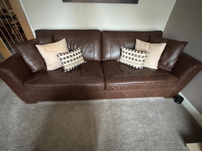 Soft leather 3 piece suite