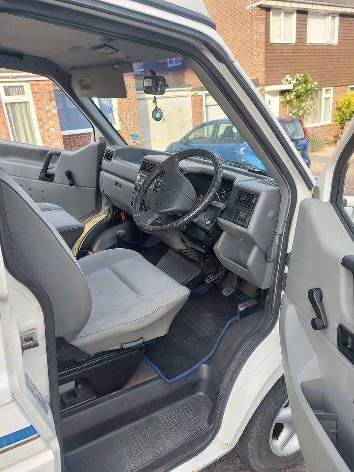 Volkswagen, TRANSPORTER CARAVELLE, 1996, 1968 (cc)