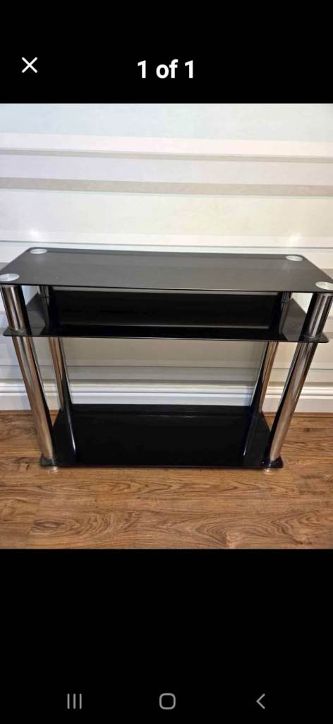 Black glass tv unit 