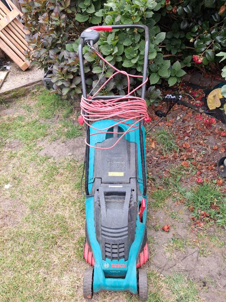 Bosch Rotak 34 Electric Lawnmower 