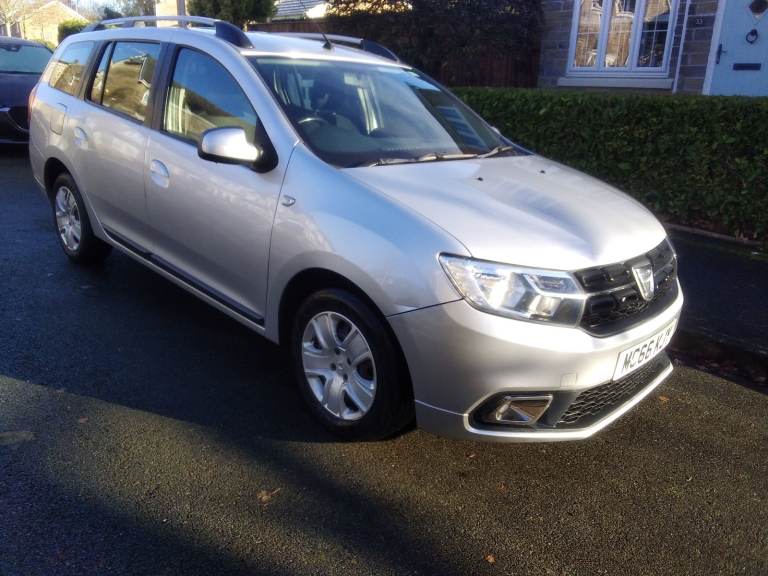 Dacia Logan 1 owner only £20 per year road tax 