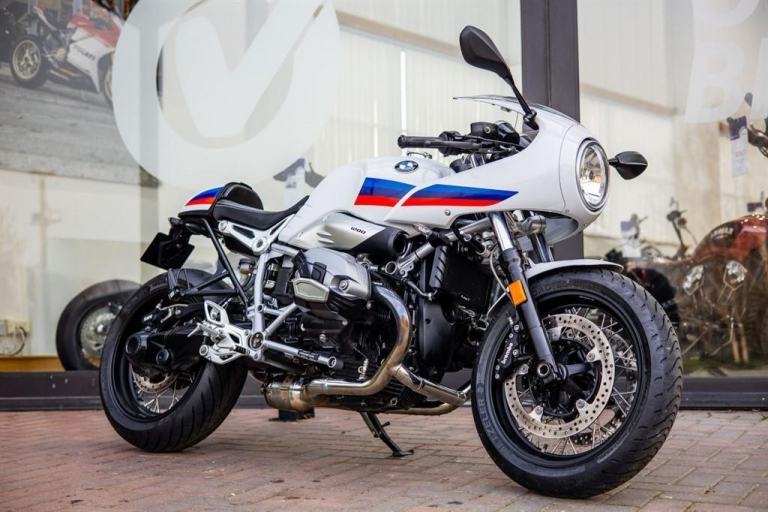 BMW R nineT RACER ! LOW MILES ! STUNNING