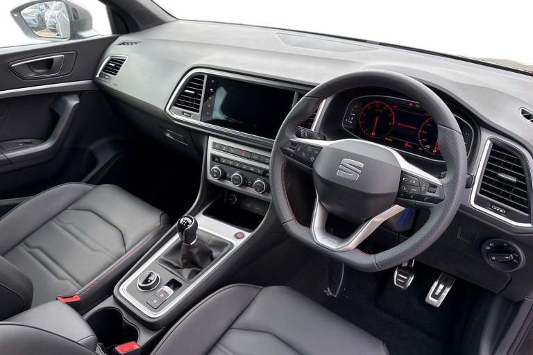 2025 SEAT Ateca 1.5 TSI EVO FR Black Edition Euro 6 (s/s) 5dr SUV PETROL Manual
