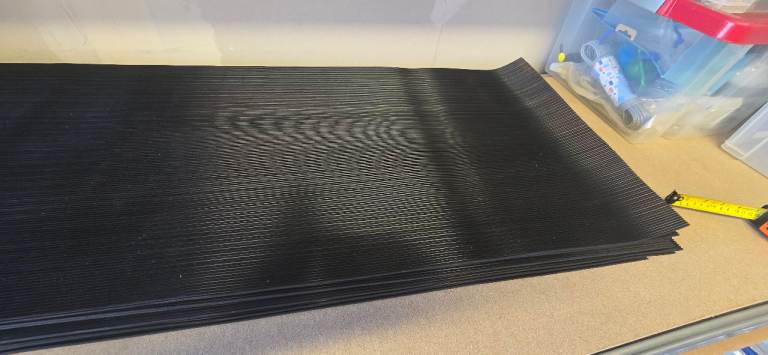Black ribbed rubber mats x 14
