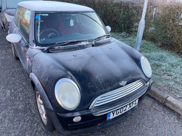 MINI COOPER 1.6 PETROL LOW MILES