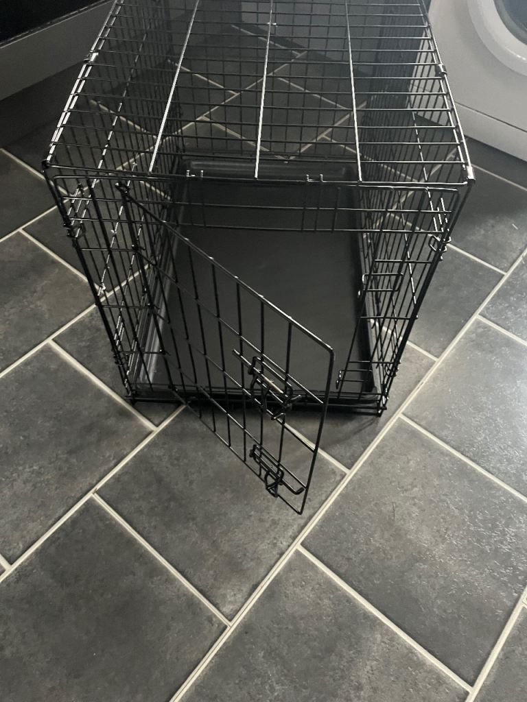Dog cage 