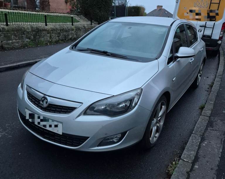 Vauxhall, ASTRA, Hatchback, 2012, Manual, 1956 (cc), 5 doors