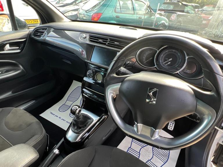 2017 DS Automobiles DS 3 1.2 PureTech 82 Connected Chic 3dr HATCHBACK PETROL Manual