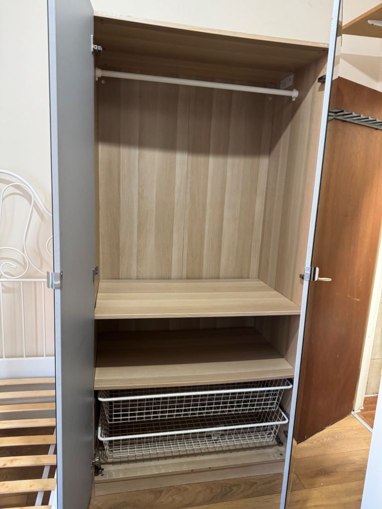 Fully furnished studio flat 