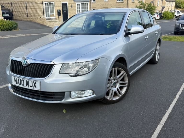Skoda, SUPERB, Hatchback, 2010, Manual, 1968 (cc), 5 doors