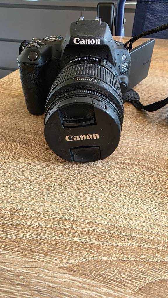 Nikon EOS 200D Digital Camera