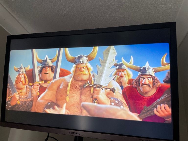Samsung 28" 4K UHD Monitor (U28E850R) - Ergonomic Stand / HDMI / DP