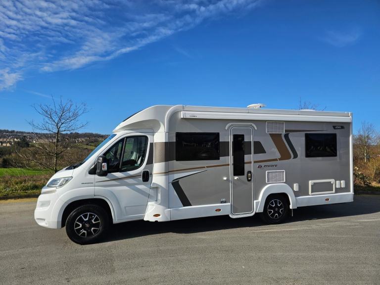 ELDDIS ENCORE 225 MOTORHOME 2022 4 BERTH / 4 TRAVELING SEATS