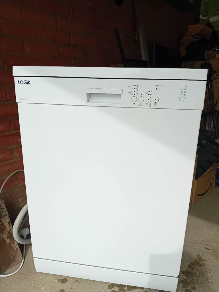 Logik White Dishwasher – Good Condition, Freestanding