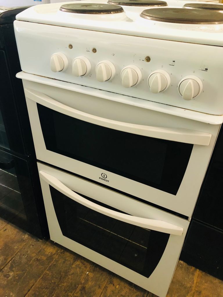 🚚 indesit 50CM Wide solid top Electric cooker can deliver £99