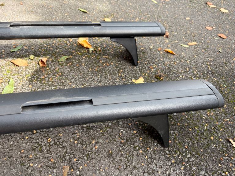 Toyota Corolla 2019- roof rack Cruz