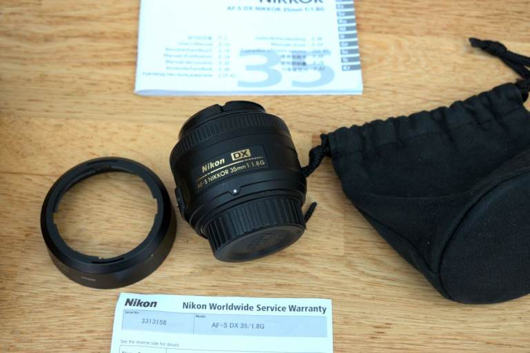 Nikon AF-S DX NIKKOR 35mm f/1.8G Lens – Like New – Boxed