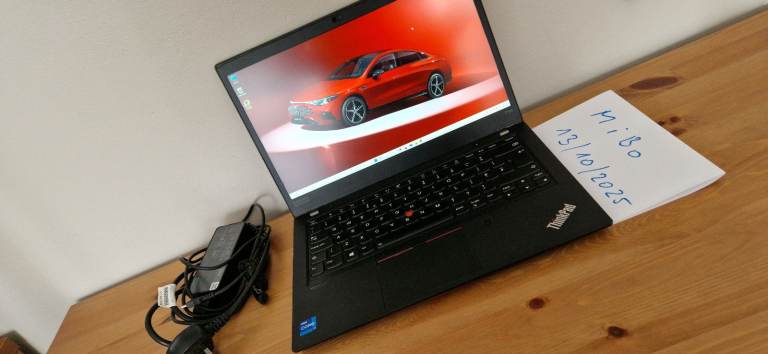 2023 (£1999) slim 14" high specs laptop core i7 32GB RAM 256GB Nvidia graphics GAMING CAD EDITING PC