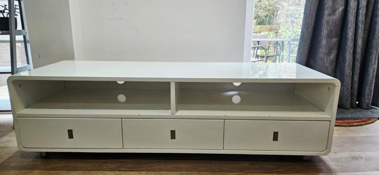 Dwell tv unit 