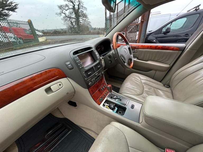 LEXUS LS 4.3 430 2002
