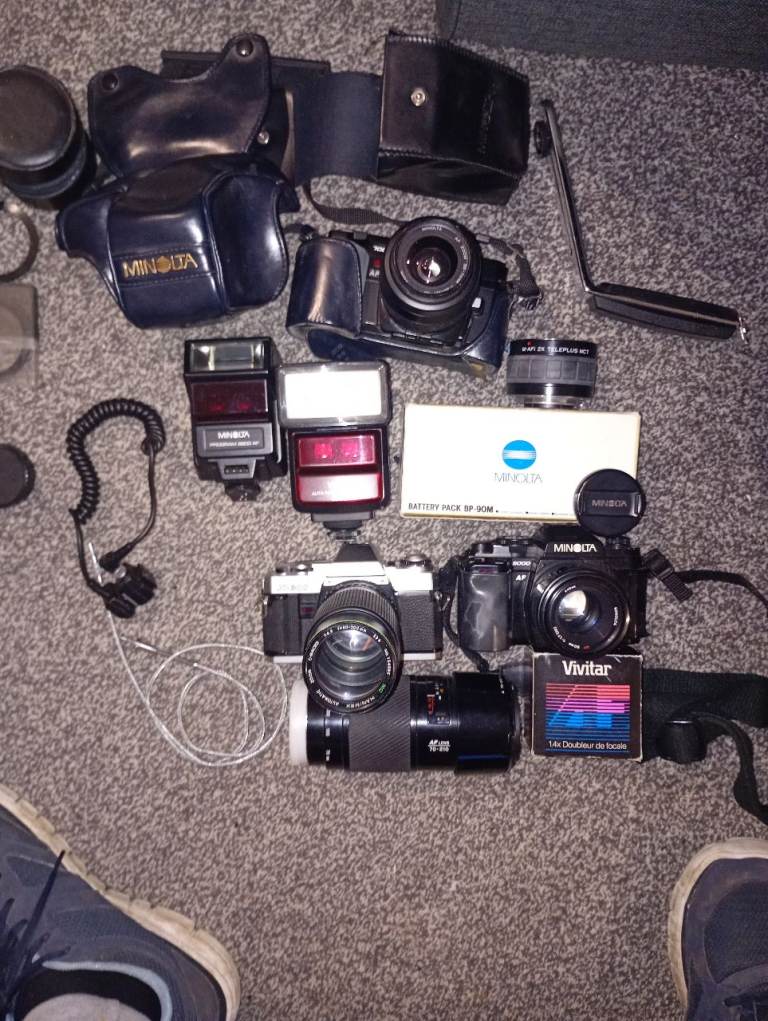 Minolta cameras package 