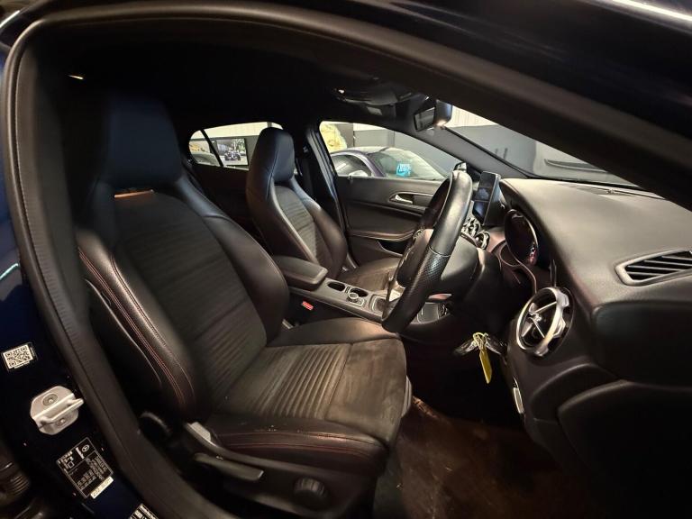 2017 Mercedes-Benz GLA 1.6 GLA200 AMG Line Euro 6 (s/s) 5dr ESTATE Petrol Manual