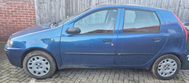Fiat, PUNTO, Hatchback, 2000, Manual, 1242 (cc), 5 doors