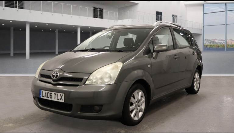 Toyota verso automatic 1.8 petrol 7 seaters ulezfree 