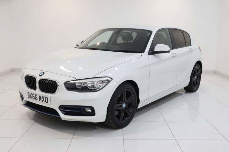 2016 BMW 1 Series 118i [1.5] Sport 5dr [Nav] HATCHBACK PETROL Manual