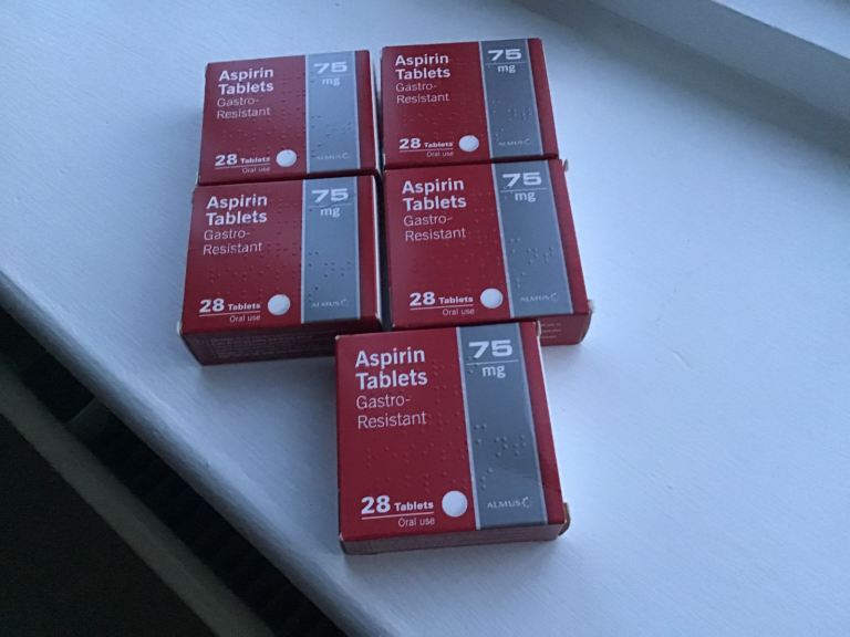 500 ASPRIN TABLETS IN SEALED PACKAGING - POST OR COLLECT SURREY