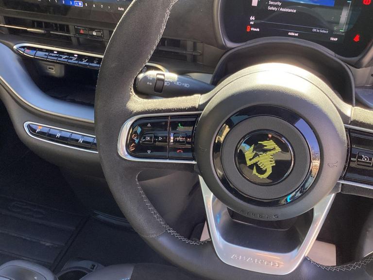 2024 Abarth 500 42kWh Scorpionissima Auto 3dr HATCHBACK Electric Automatic