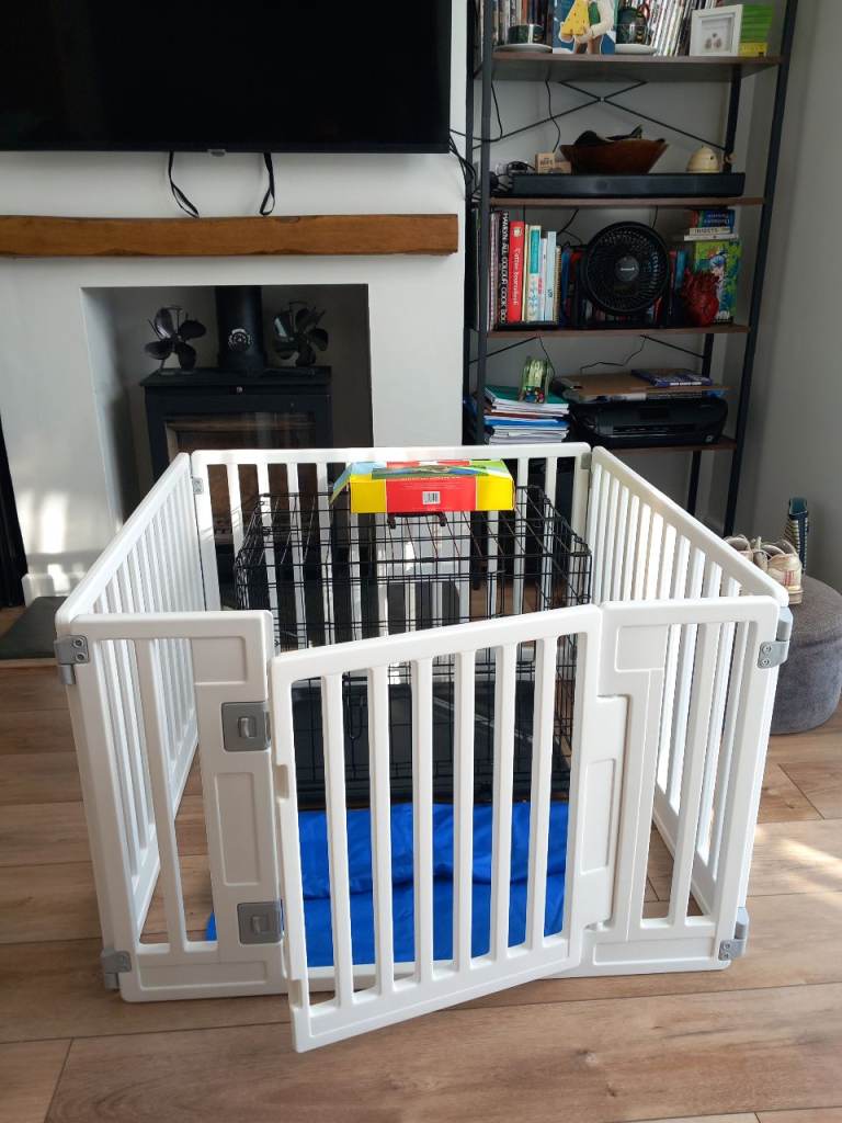Puppy pen and crate