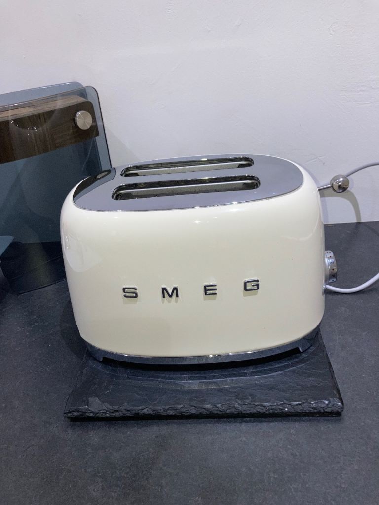 Smeg toaster as new 