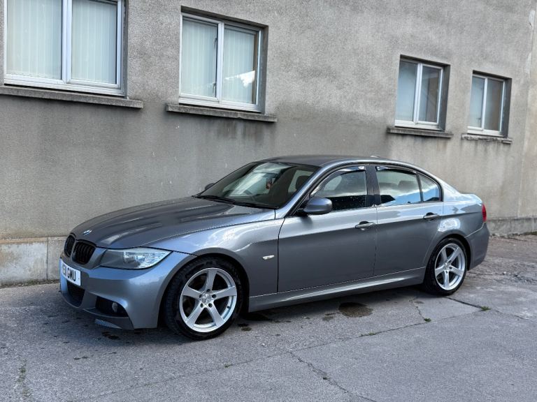 BMW, 3 SERIES, Saloon, 2011, Manual, 1995 (cc), 4 doors