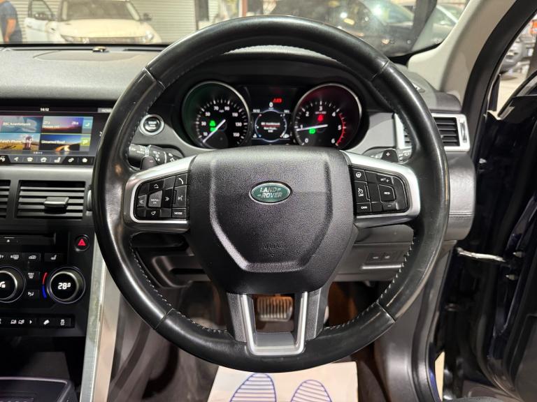 2016 Land Rover Discovery Sport 2.0 TD4 HSE Luxury SUV 5dr Diesel Auto 4WD Euro